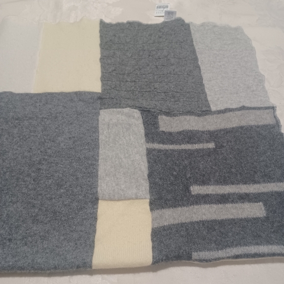 NWT, Cashmere Baby or Travel Blanket by trash-a-porter from Barneys NY - Picture 4 of 16